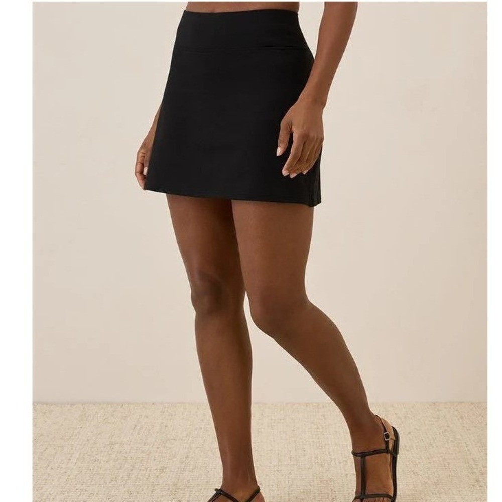 Pact Organic Cotton Skort Black Medium Active Skirt with Pockets RN 128480